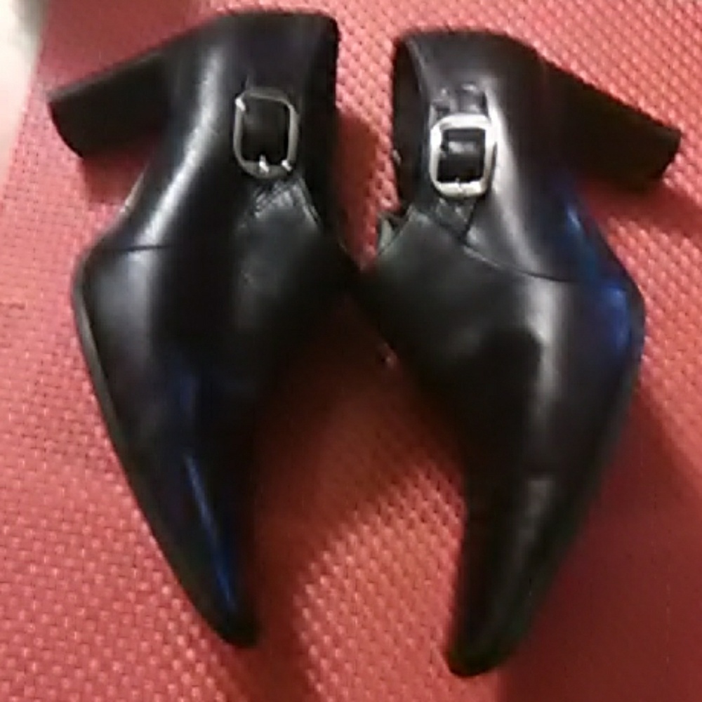 Bandolino Shoe's